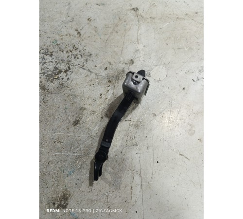 Ограничитель двери задний левый