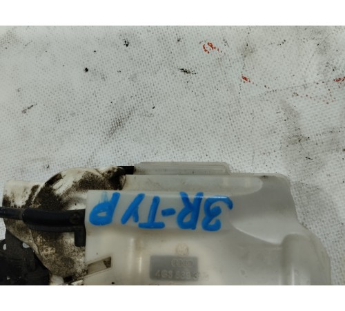 Замок двери (задний правый)