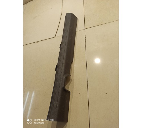 Накладка порога(передняя левая внутренняя)