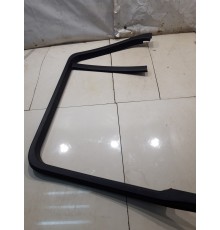 Накладка двери (задняя, правая, верхняя)