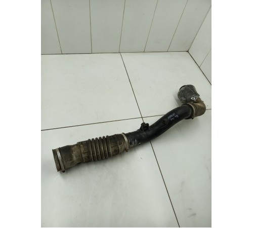 Патрубок воздушного фильтра