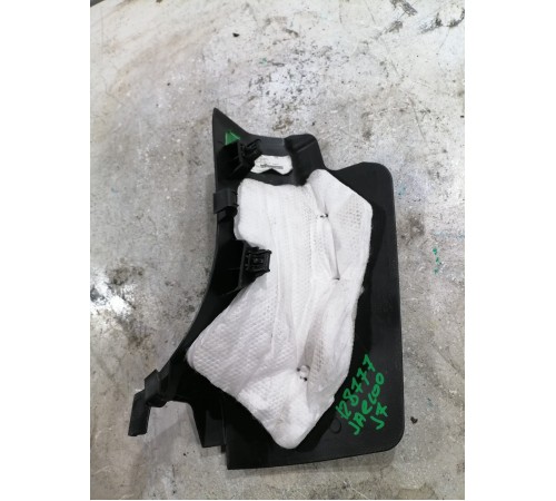 Накладка на порог передняя правая 