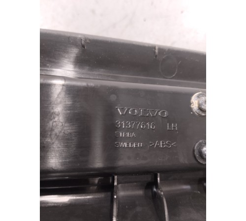 Накладка порога (передняя, левая)