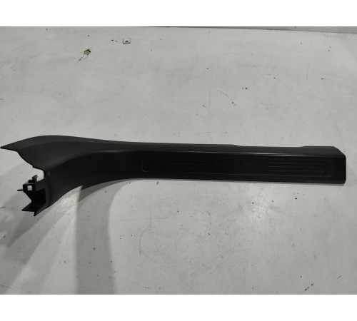 Накладка порога (передняя, левая)