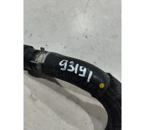 Патрубок системы охлаждения