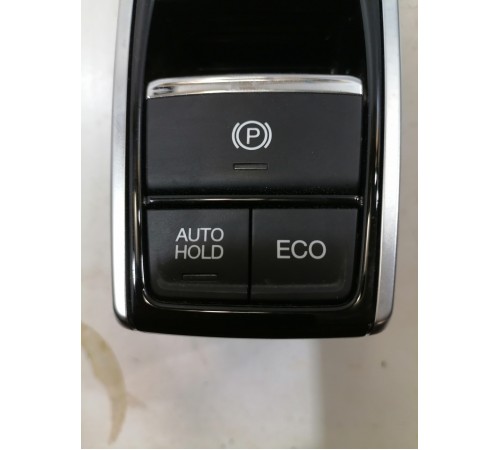 Блок кнопок центральной консоли