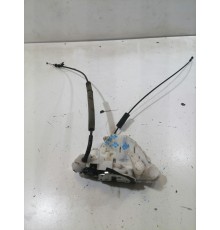 Замок двери передний левый