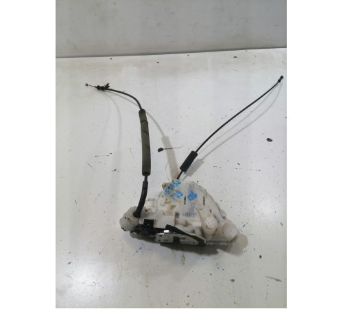 Замок двери передний левый