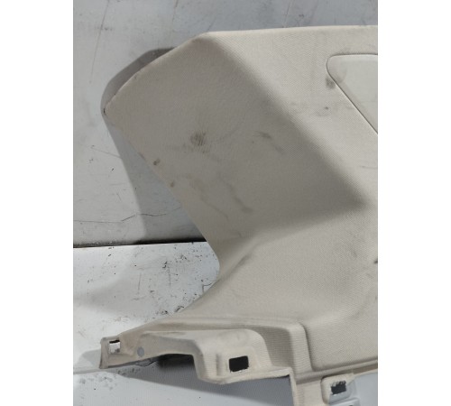 Обшивка задней стойки правая