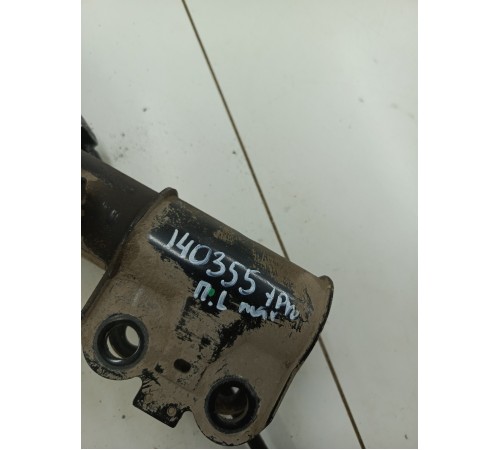 Стойка подвески передняя левая в сборе