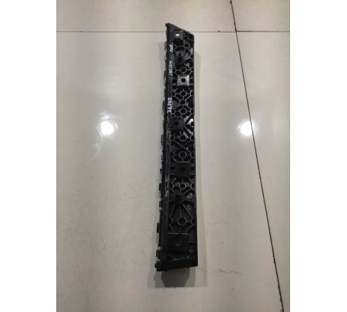 Кронштейн заднего бампера (левый)