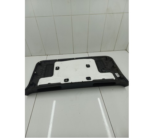 Обшивка двери крышки багажника