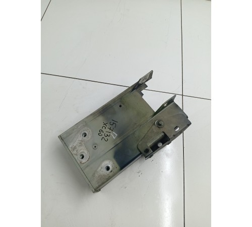 Зона деформации переднего лонжерона