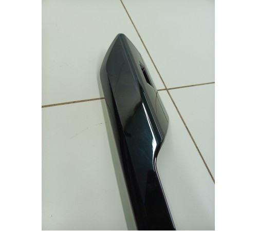 Накладка обшивки двери передняя правая декоративная