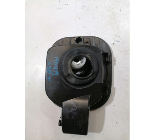 Лючок бензобака