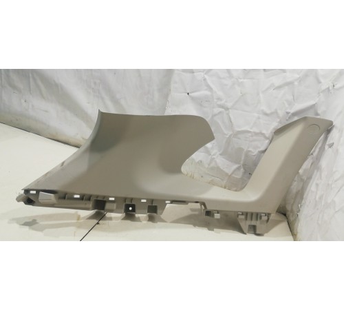 Обшивка стойки багажника (задняя, левая)