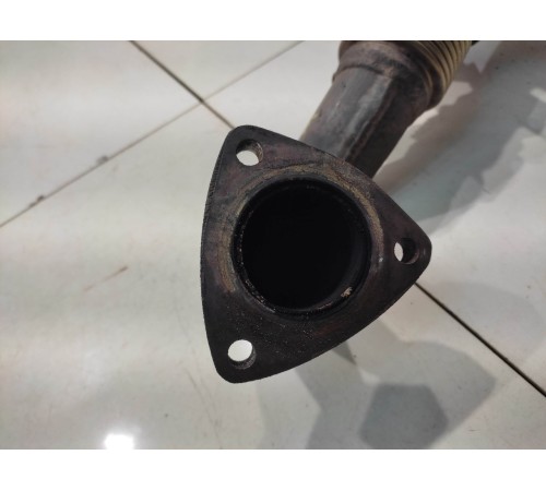 Соединительная труба выпускных коллекторов