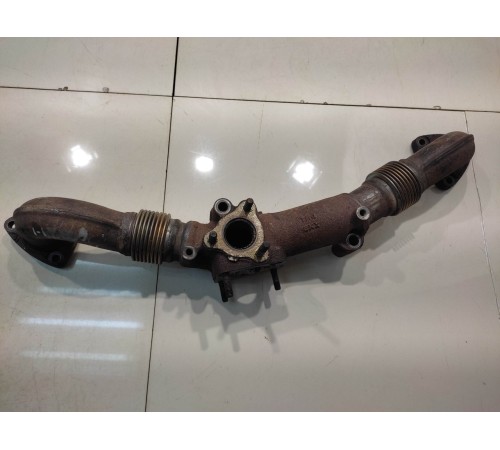 Соединительная труба выпускных коллекторов