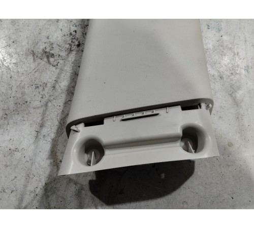 Обшивка центральной стойки правая верхняя