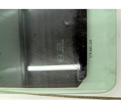 Стекло двери заднее правое