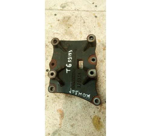 Кронштейн компрессора кондиционера