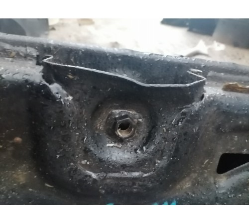 Балка (подрамник) передний