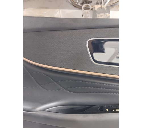 Обшивка двери задняя левая