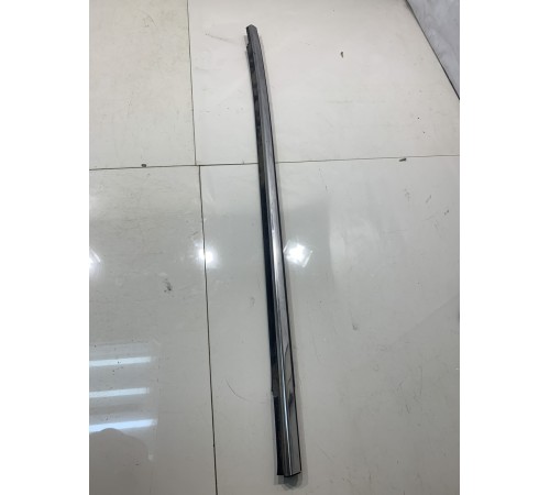 Уплотнитель стекла (передний, правый, внешний)