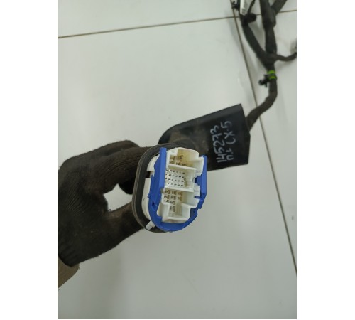 Электропроводка двери передняя левая