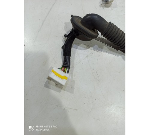 Электропроводка крышки багажника