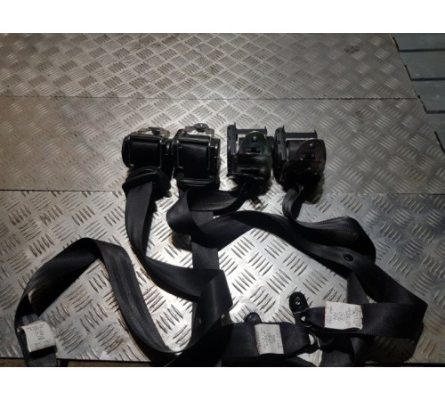 Ремень безопасности