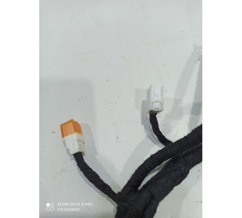 Электропроводка двери (передняя правая)