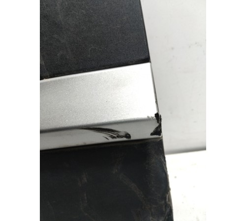 Накладка двери (задняя правая)