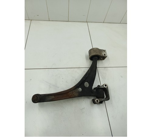 Рычаг подвески передний левый