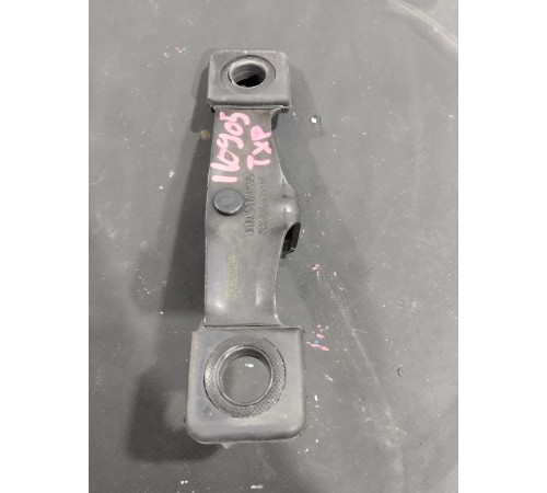 Ответная часть замка крышки багажника