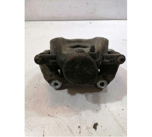 Суппорт передний правый