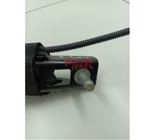 Ответная часть ремня безопасности задняя левая