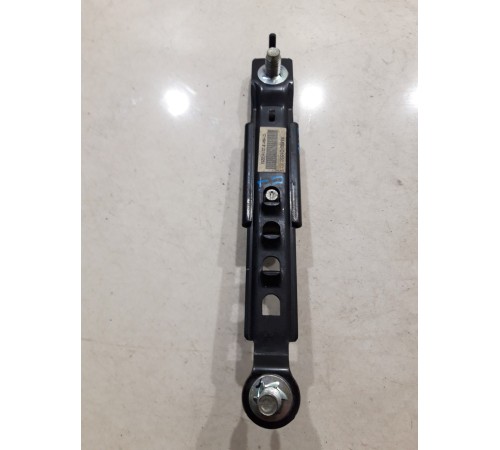 Механизм регулировки подъема ремня безопасности (передний левый)