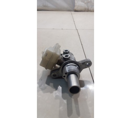 Главный тормозной цилиндр