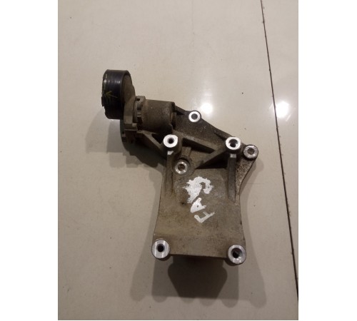 Ролик натяжителя