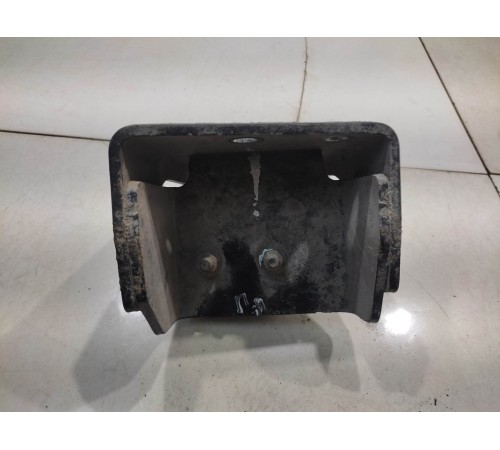 Отбойник задней рессоры(передний правый)