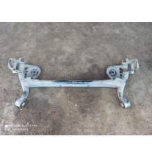 Балка задняя (подрамник)