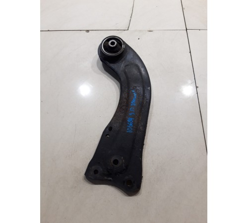 Рычаг подвески(задний правый)