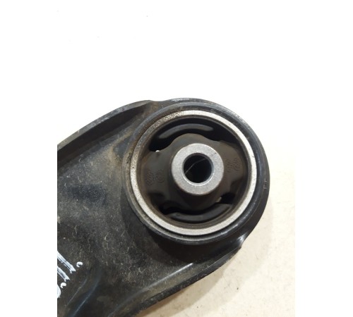 Рычаг подвески(задний правый)