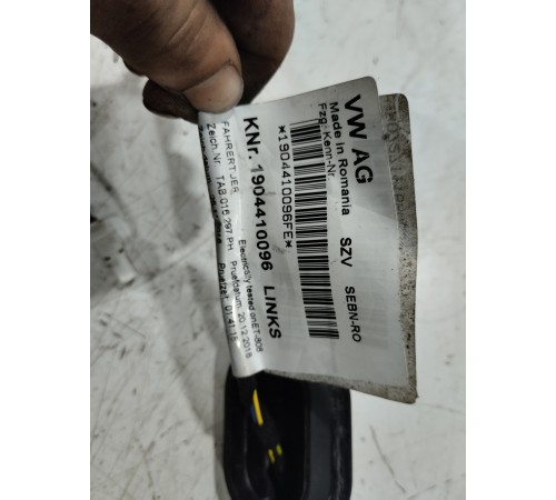 Электропроводка двери передняя левая