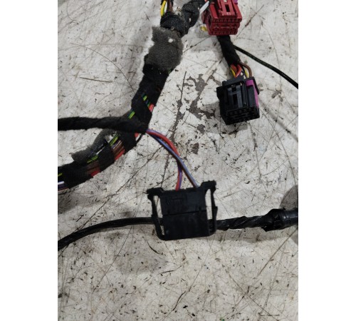 Электропроводка двери передняя левая