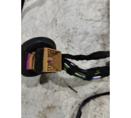 Электропроводка двери передняя левая