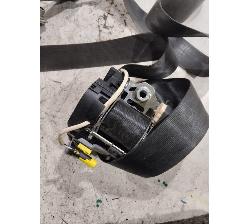 Ремень безопасности передний левый