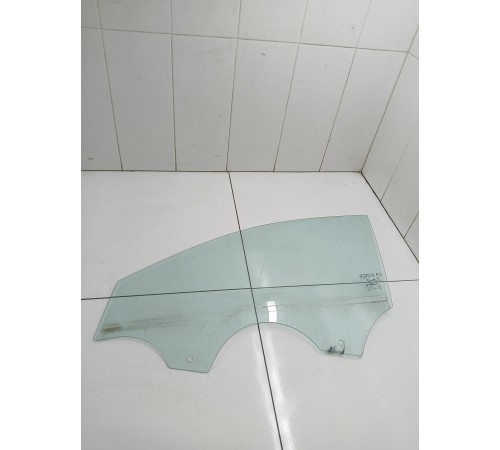 Стекло двери переднее левое