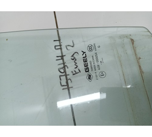 Стекло двери переднее левое